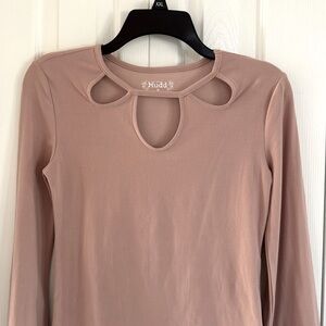 Gently Worn MUDD Women's Pink Long Sleeve Top w/ Cutouts & Bell Sleeves- M